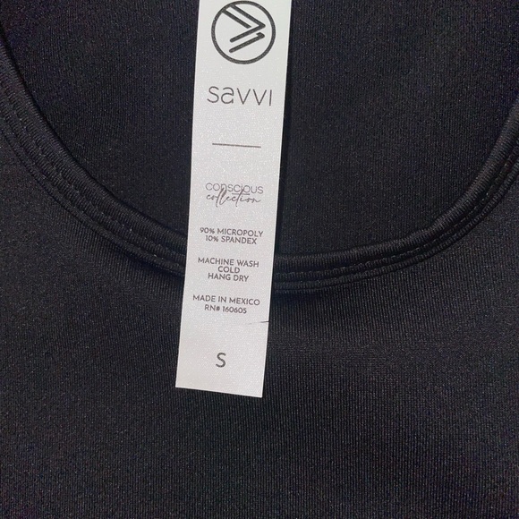 SAVVI Black Athletic Tanktop - Picture 2 of 2